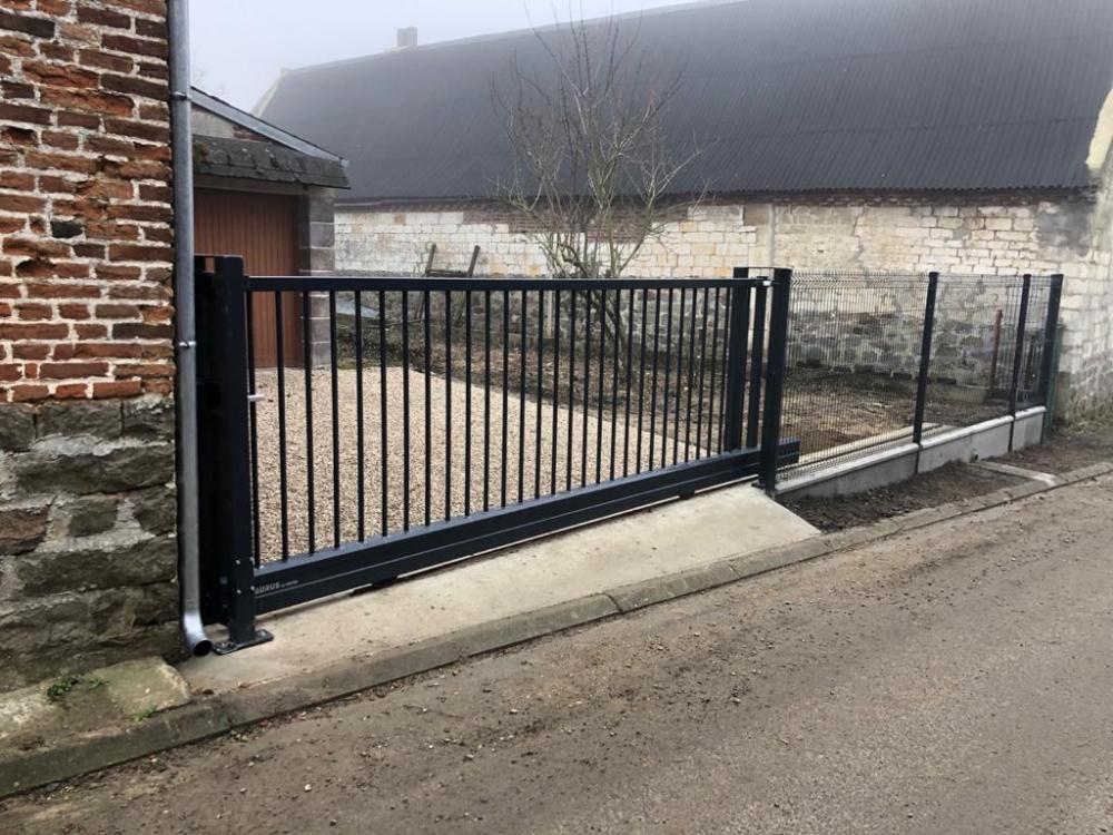 Artisan du Vert - Portail en alu